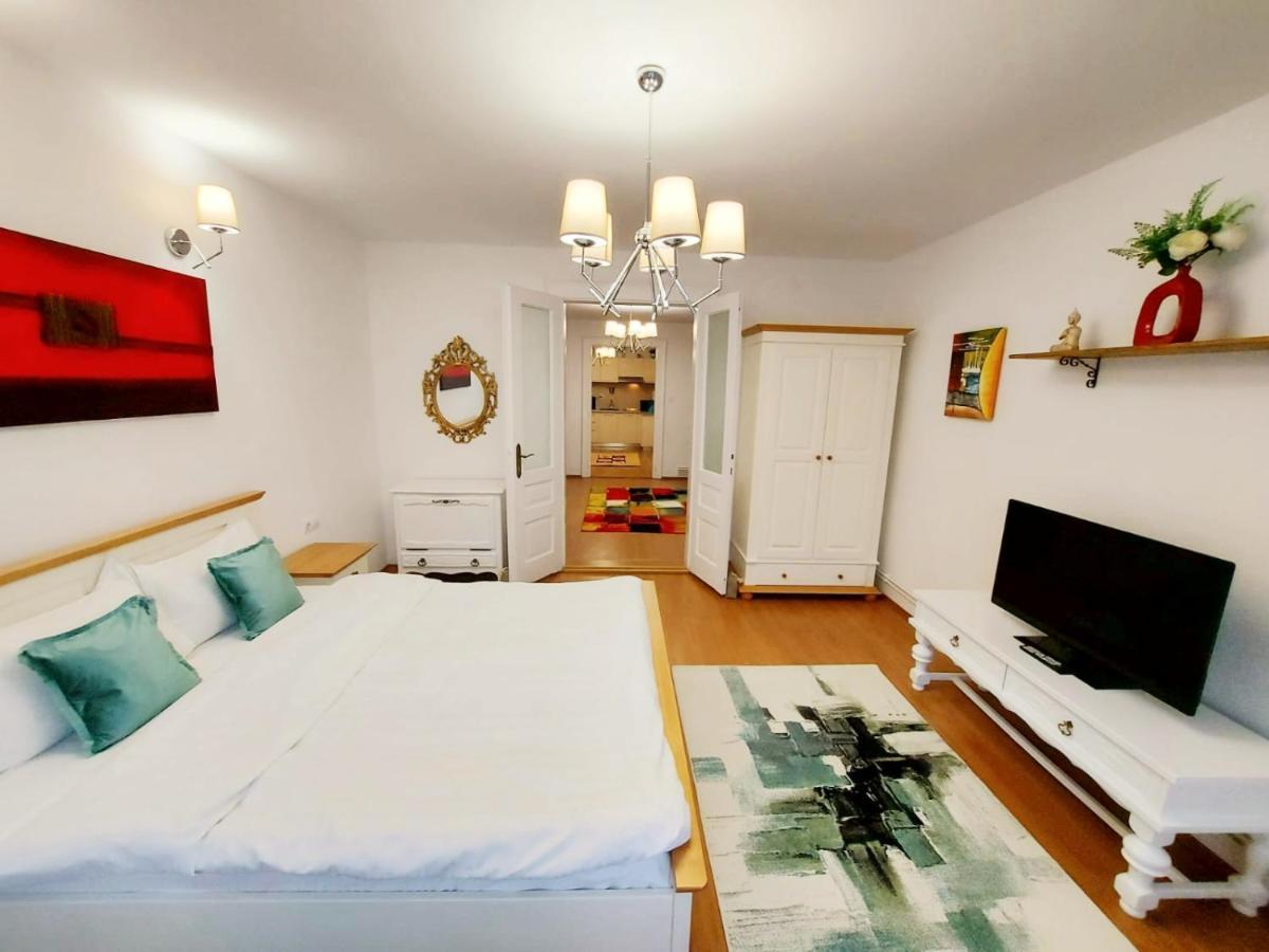 Casa Dusa - Apartament Crisstina Διαμέρισμα Μπρασόβ Εξωτερικό φωτογραφία